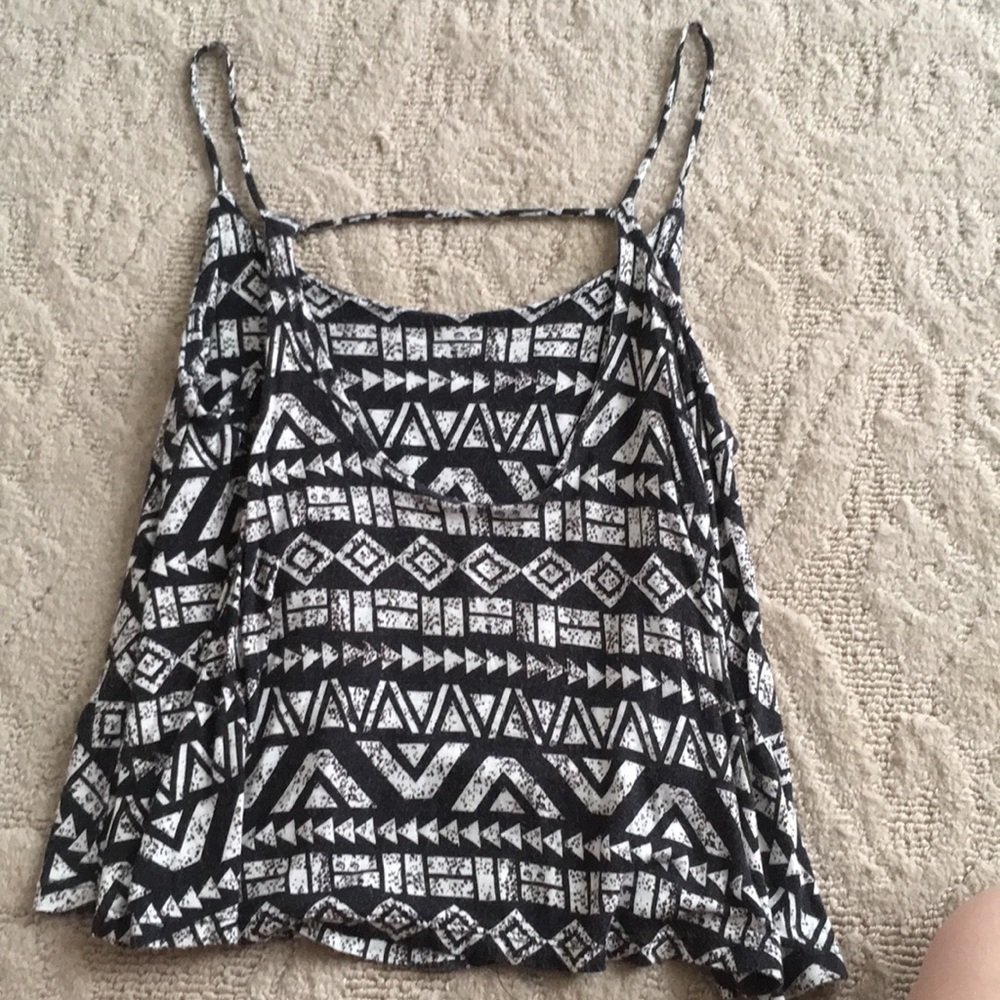 Patterned top - Picture 2 of 2
